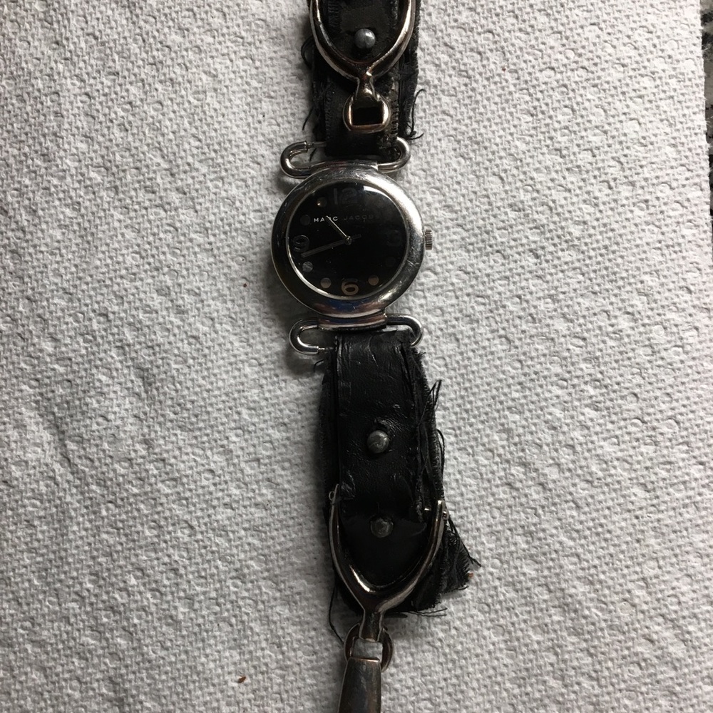 Marc Jacobs women’s watch with leather strap